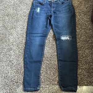 Women’s Mudd Junior Size 11 Distressed Skinny Jeans